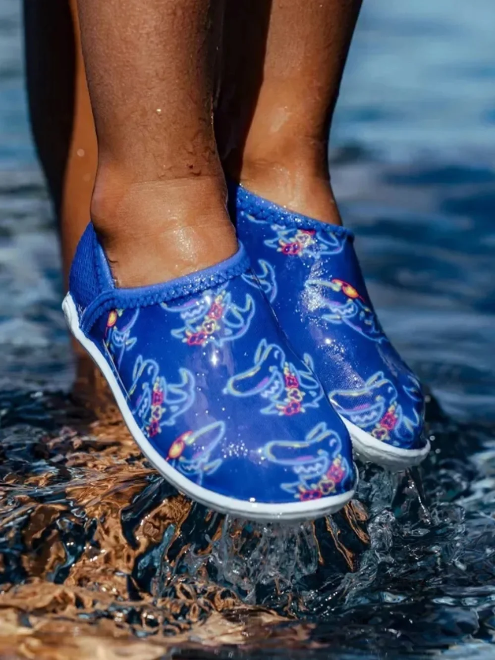NWT Speedo Splash + Sun Bootie (Navy Neon Shark, size L)